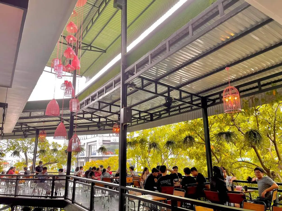 Không cần la cà đâu xa, chỉ cần ghé đến Cà phê Hồng Ngọc Phú Yên là yêu từ cái nhìn đầu tiên ngay thôi 5
