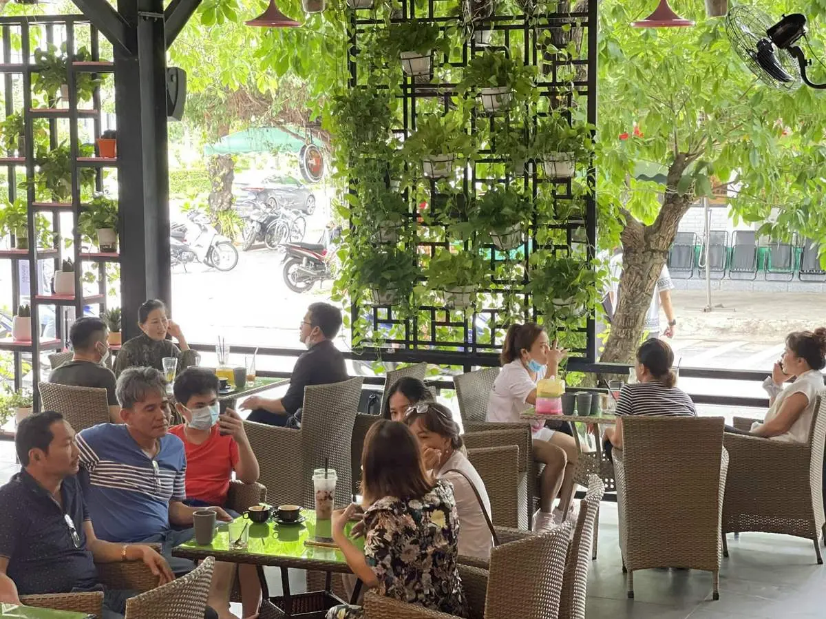 Không cần la cà đâu xa, chỉ cần ghé đến Cà phê Hồng Ngọc Phú Yên là yêu từ cái nhìn đầu tiên ngay thôi 4