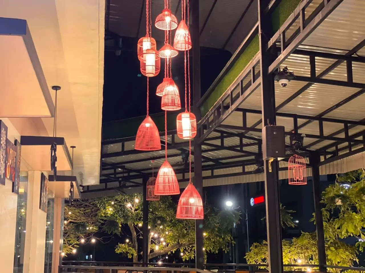 Không cần la cà đâu xa, chỉ cần ghé đến Cà phê Hồng Ngọc Phú Yên là yêu từ cái nhìn đầu tiên ngay thôi 18