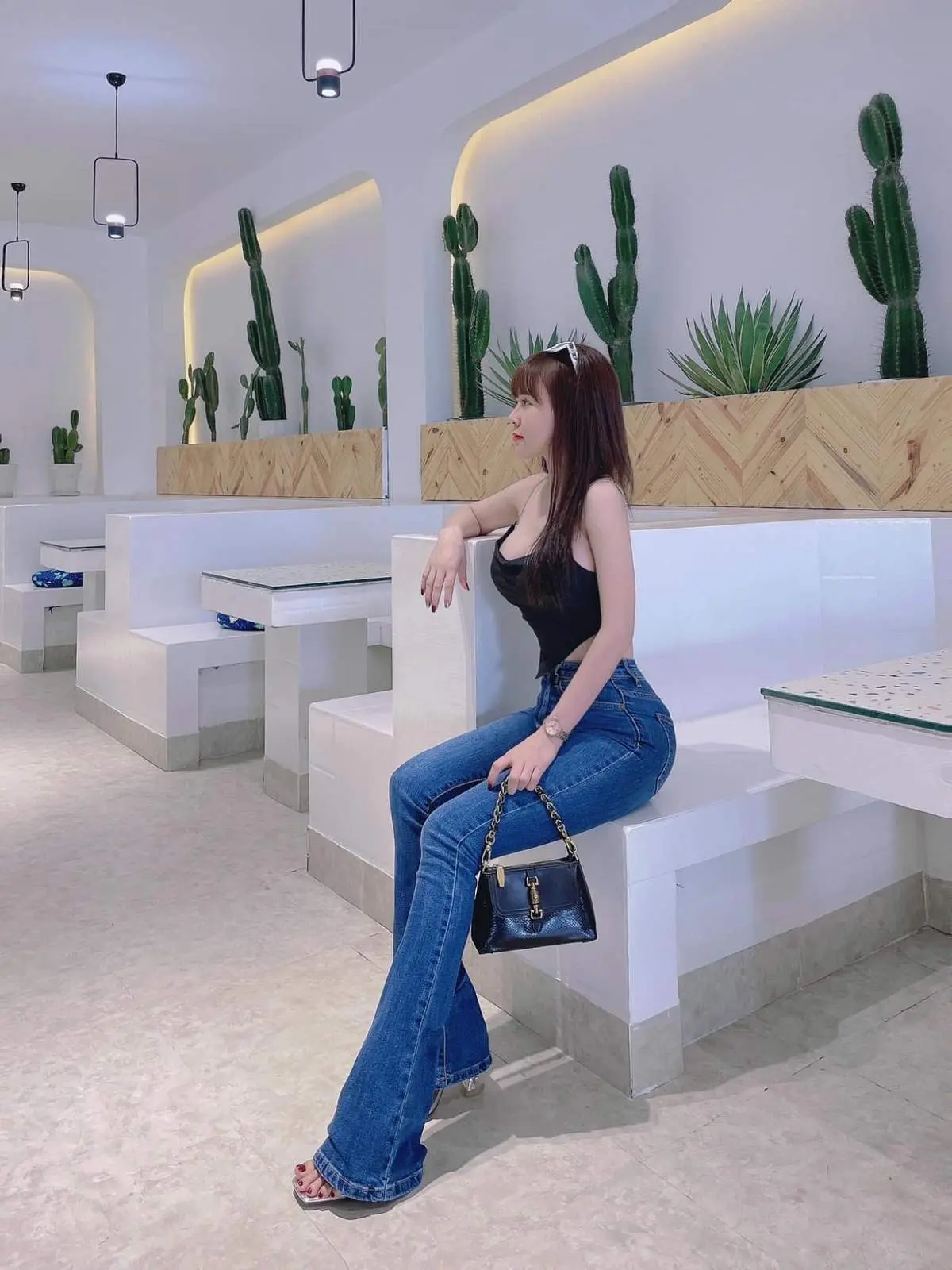 KOI caf&eacute; Ph&uacute; Y&ecirc;n &ndash; Qu&aacute;n c&agrave; ph&ecirc; c&aacute; Koi đầu ti&ecirc;n tại Ph&uacute; Y&ecirc;n 14