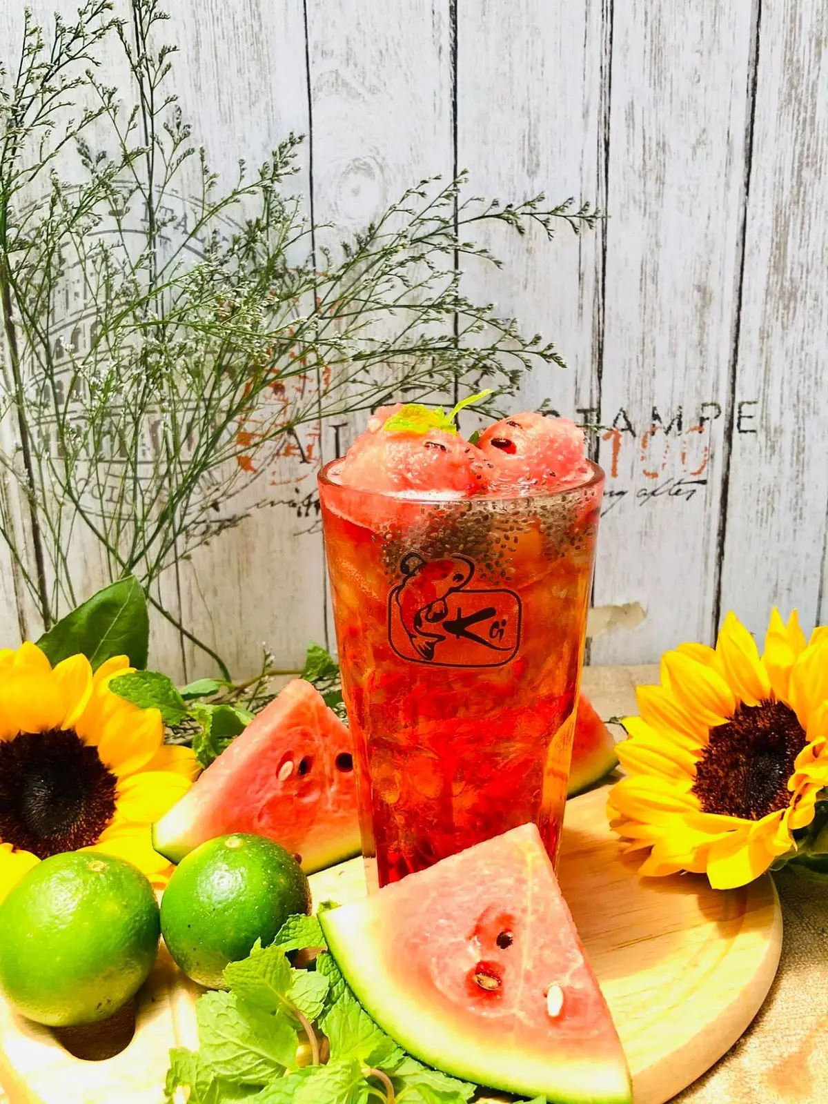 KOI caf&eacute; Ph&uacute; Y&ecirc;n &ndash; Qu&aacute;n c&agrave; ph&ecirc; c&aacute; Koi đầu ti&ecirc;n tại Ph&uacute; Y&ecirc;n 19