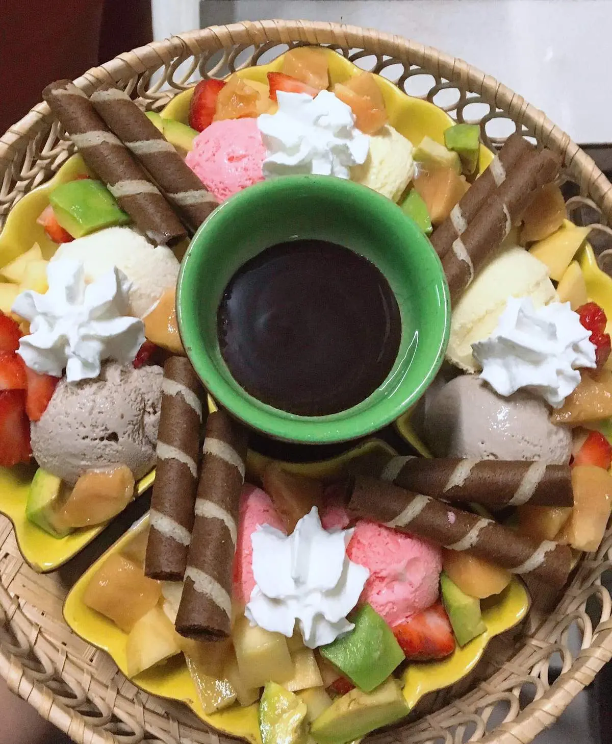 KOI caf&eacute; Ph&uacute; Y&ecirc;n &ndash; Qu&aacute;n c&agrave; ph&ecirc; c&aacute; Koi đầu ti&ecirc;n tại Ph&uacute; Y&ecirc;n 17