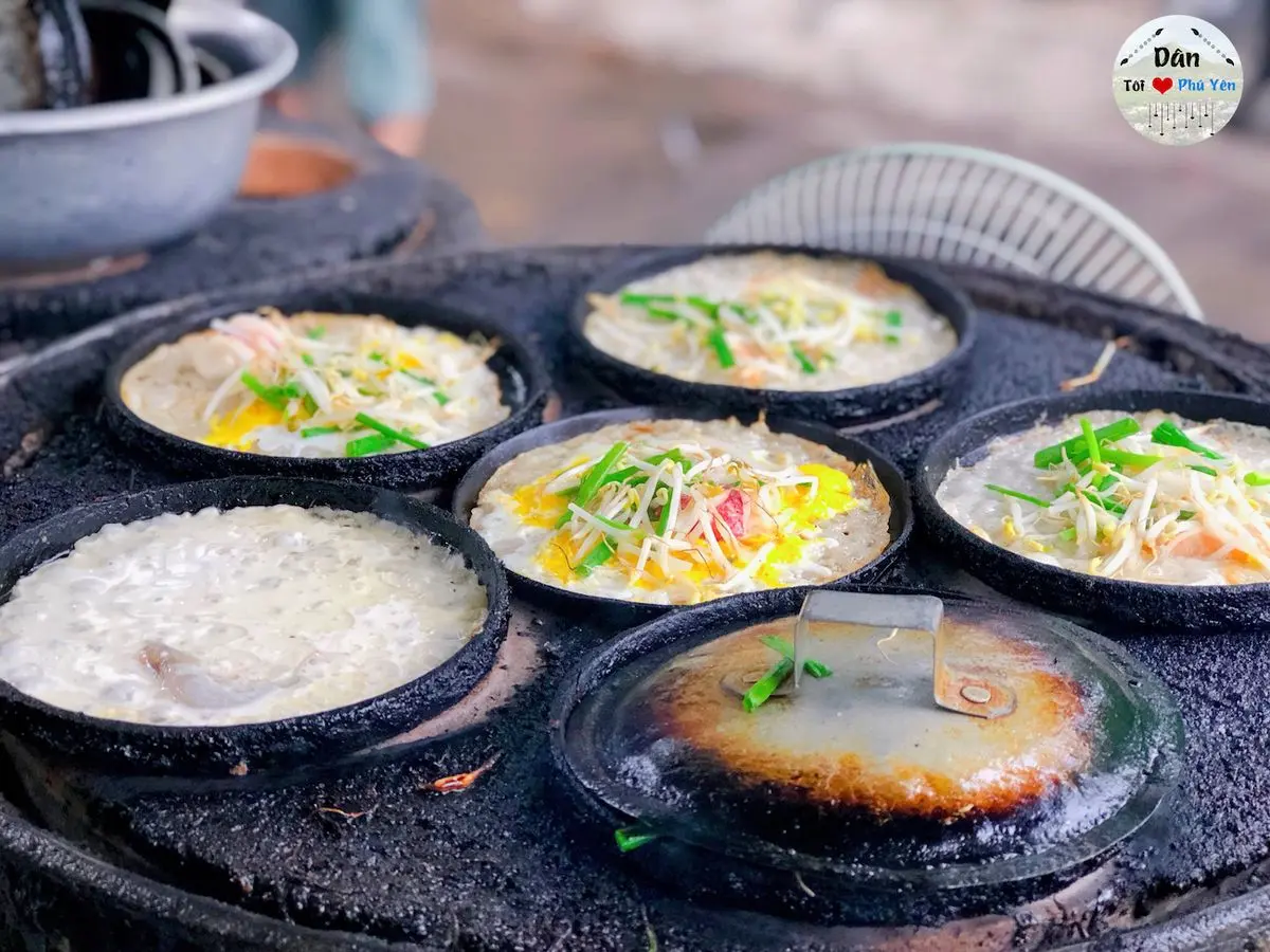 Lỡ tay ở kh&aacute;ch sạn qu&aacute; sang? C&oacute; ngay top 7 m&oacute;n ngon b&igrave;nh d&acirc;n Ph&uacute; Y&ecirc;n cho những phượt thủ nhẹ t&uacute;i 4