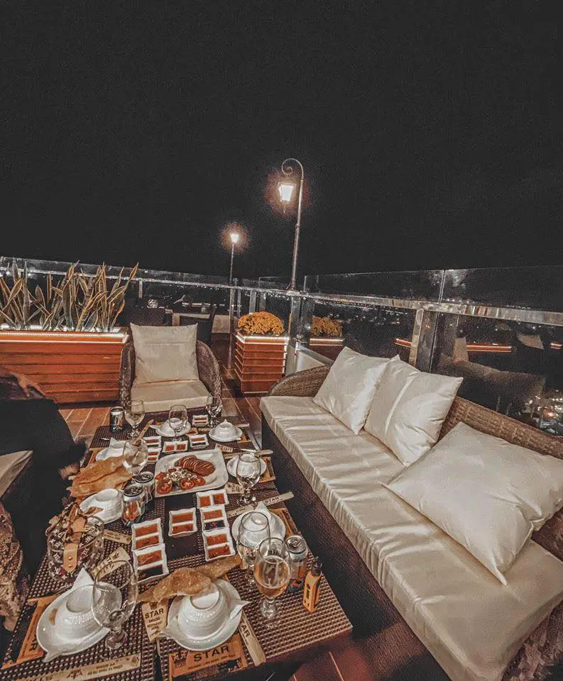 Nh&agrave; h&agrave;ng S&acirc;n Thượng Star T&uacute;t Ph&uacute; Y&ecirc;n &ndash; Thoải m&aacute;i tiệc tối với kh&ocirc;ng gian mở 4