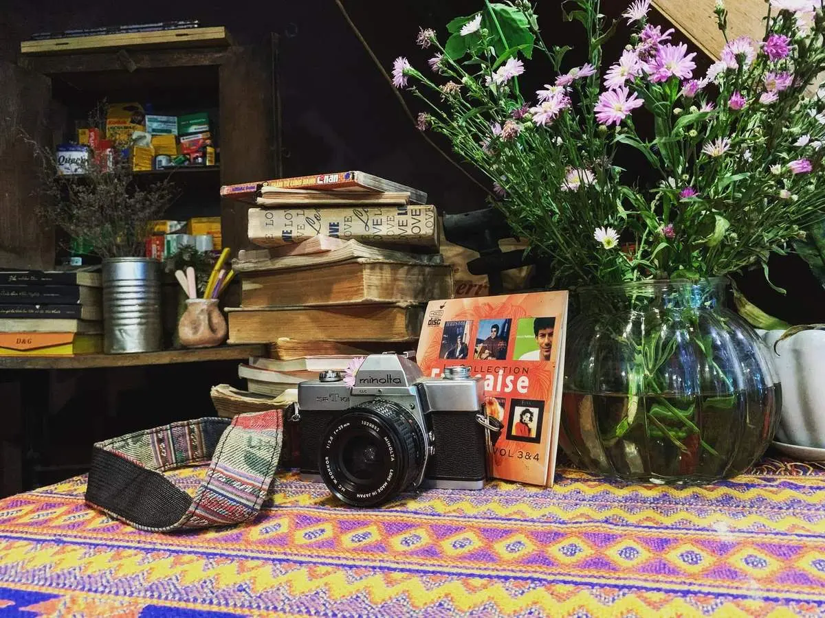 T&igrave;m lại ch&uacute;t ho&agrave;i niệm xưa cũ tại Wait Vintage Caf&eacute; Ph&uacute; Y&ecirc;n 11