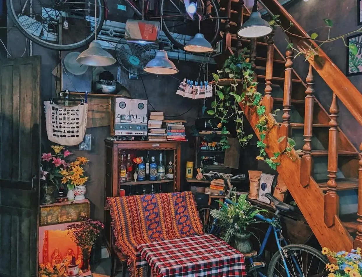 T&igrave;m lại ch&uacute;t ho&agrave;i niệm xưa cũ tại Wait Vintage Caf&eacute; Ph&uacute; Y&ecirc;n 10