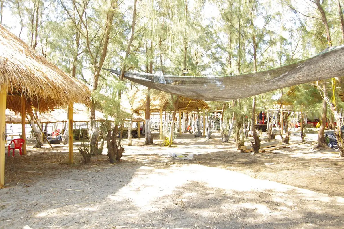 &ldquo;Chiếc gương biển cả&rdquo; - Điểm check-in si&ecirc;u hot tại Ph&uacute; Y&ecirc;n 12