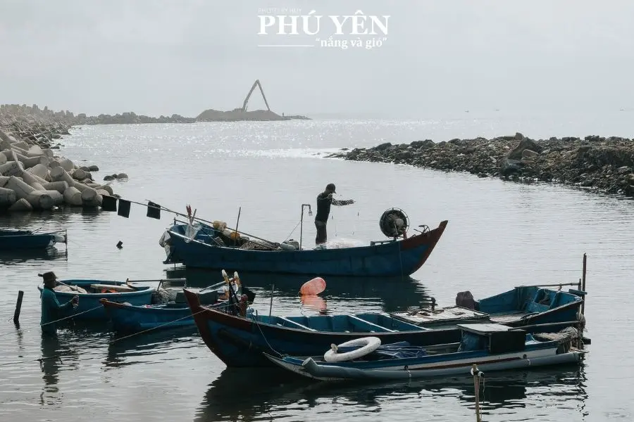 Kh&aacute;m ph&aacute; Ph&uacute; Y&ecirc;n đầy nắng v&agrave; gi&oacute; qua những thước ảnh b&igrave;nh y&ecirc;n 6