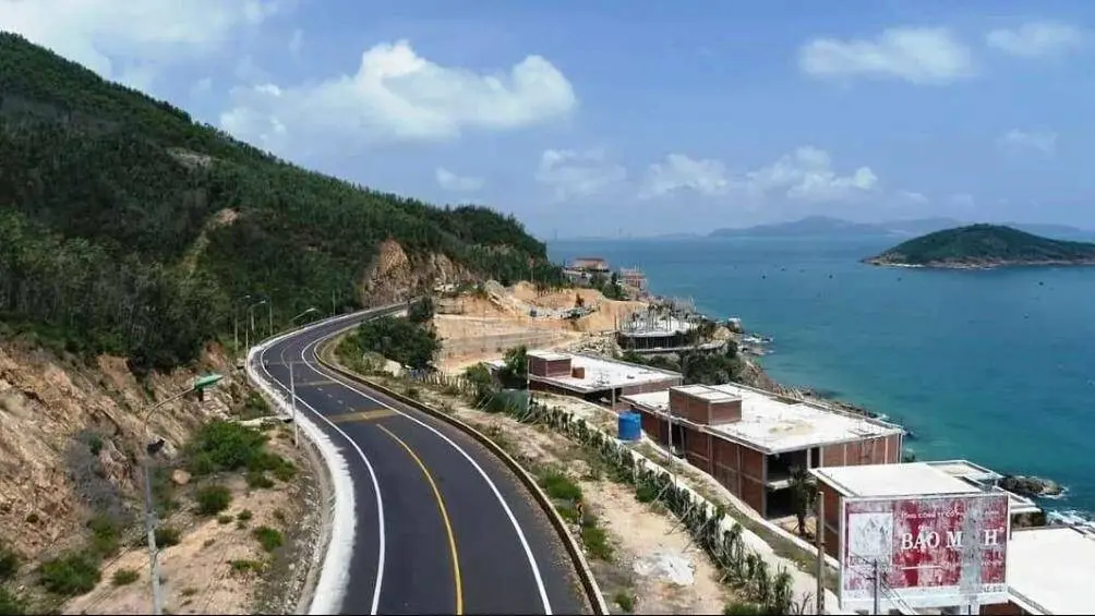 Những cung đường đẹp nhất Ph&uacute; Y&ecirc;n phải đi qua một lần trong đời 8