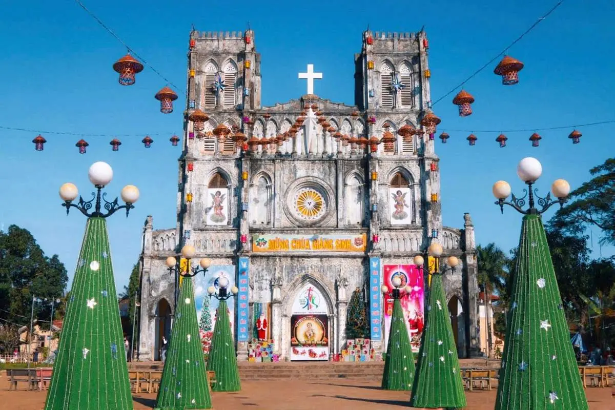 Review Ph&uacute; Y&ecirc;n ch&acirc;n thật nhất qua ống k&iacute;nh của người con xứ Nẫu 16