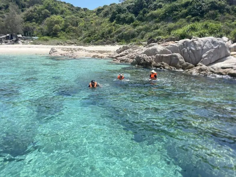 Top 10 bãi biển Phú Yên hoang sơ và thanh bình 9