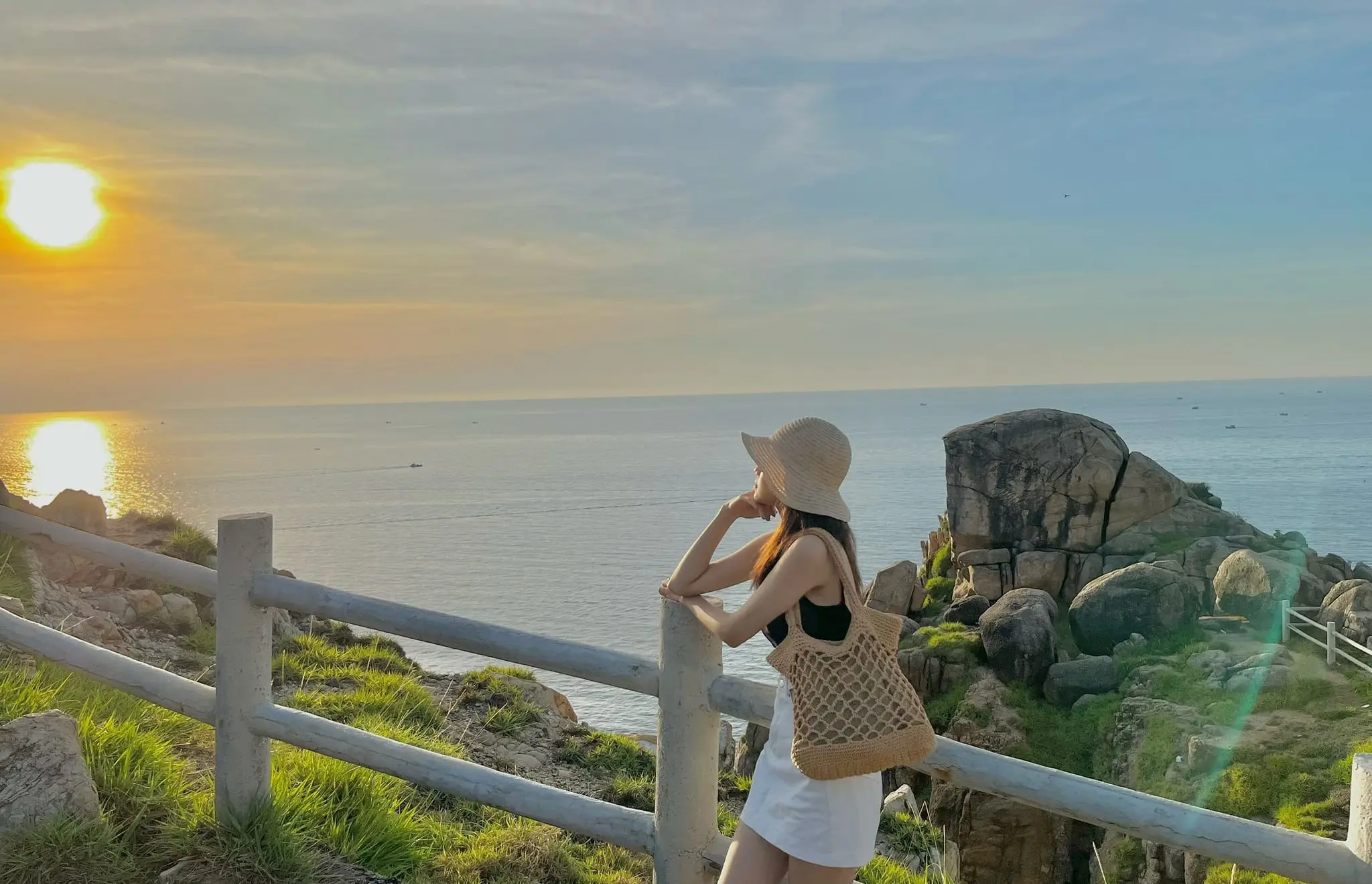 Mũi Đại Lãnh, vẻ đẹp ấn tượng tựa tranh bích họa
