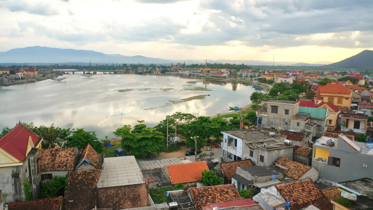 Chiêm ngưỡng Sông Lý Hoà Quảng Bình với vẻ đẹp an yên