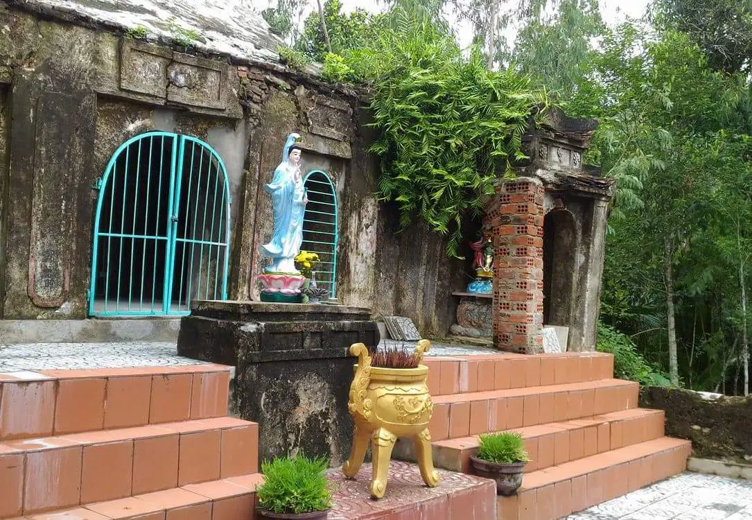 Ch&ugrave;a Ngoạ Cương Quảng B&igrave;nh nơi t&igrave;m về chốn b&igrave;nh y&ecirc;n 6