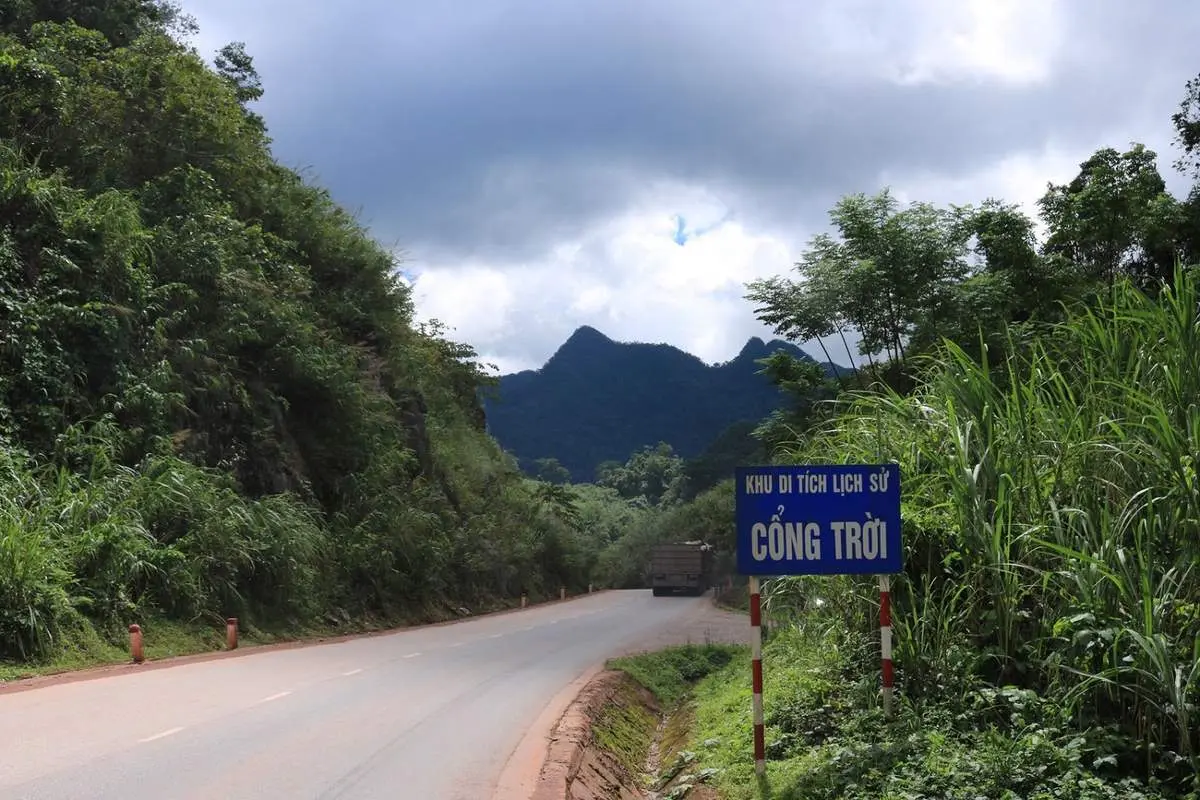 Cổng Trời Cha Lo Quảng B&igrave;nh ranh giới tự nhi&ecirc;n giữa trời đất 3