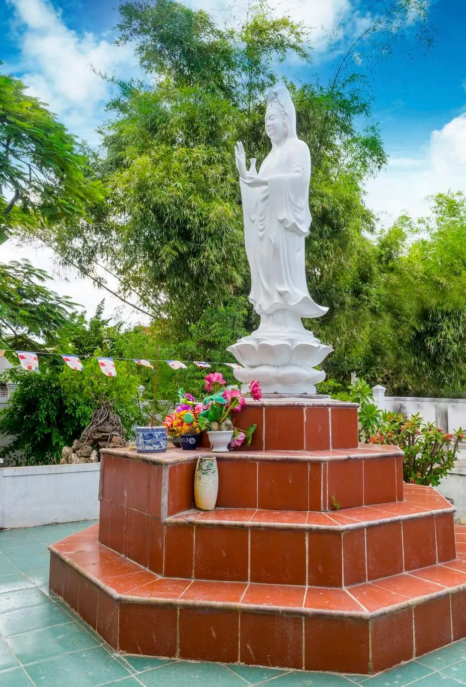 Đến Ch&ugrave;a Quan &Acirc;m Tự Quảng B&igrave;nh nghe kể truyền thuyết linh thi&ecirc;ng 4