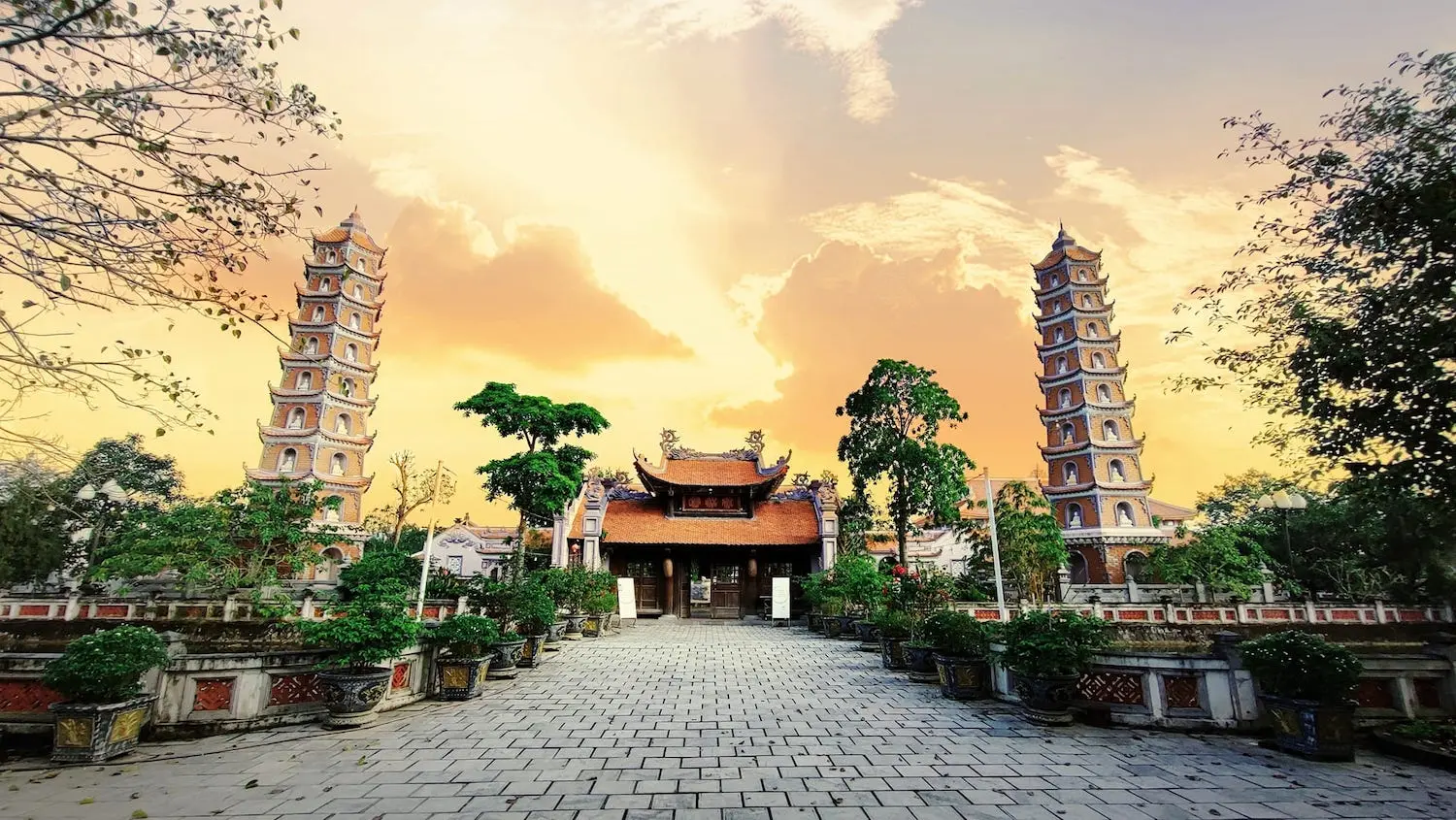 Đến ngay ph&aacute; Hạc Hải Quảng B&igrave;nh để t&igrave;m lại gi&acirc;y ph&uacute;t b&igrave;nh y&ecirc;n 9