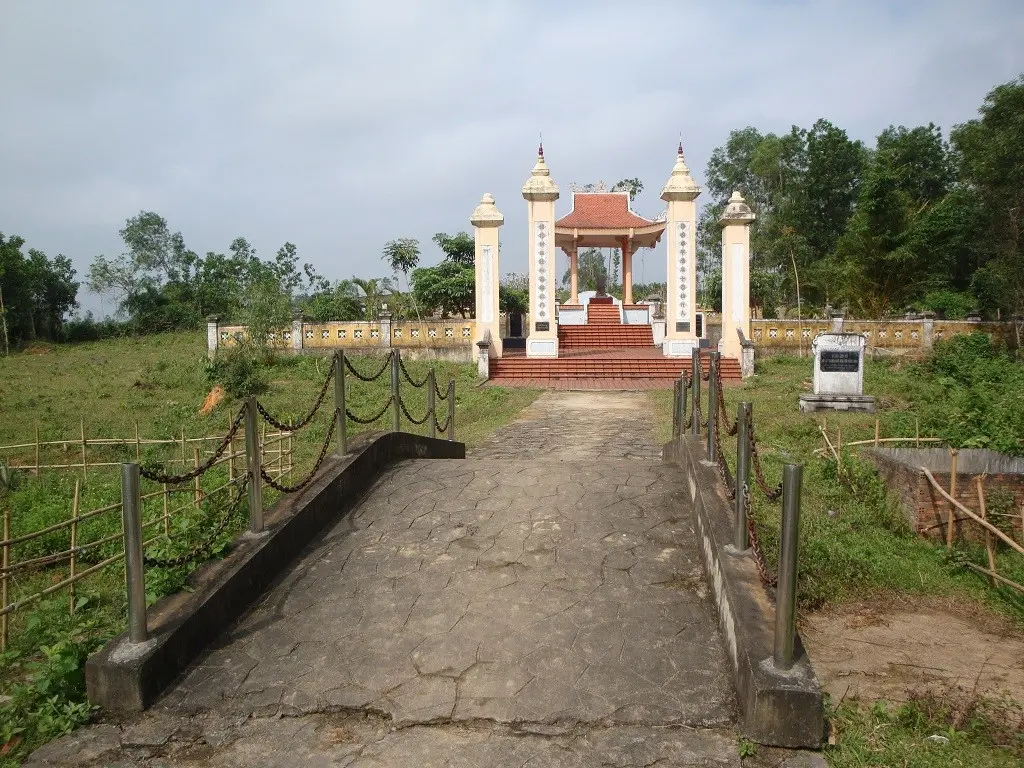 Đến Quảng B&igrave;nh thăm Lăng mộ Lễ Th&agrave;nh Hầu Nguyễn Hữu Cảnh 5
