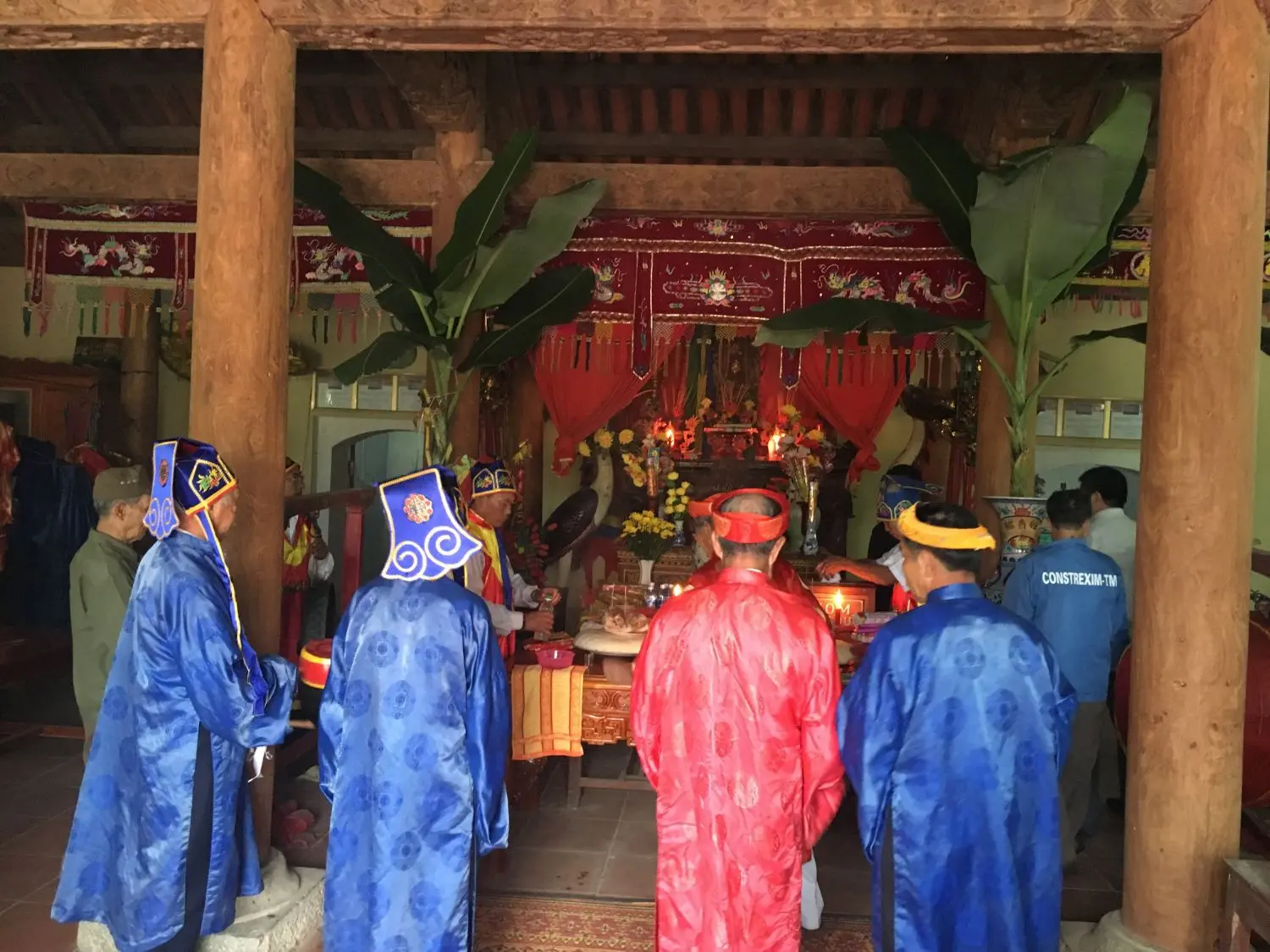 Đ&igrave;nh H&ograve;a Ninh Quảng B&igrave;nh trăm năm ho&agrave;i cổ 4