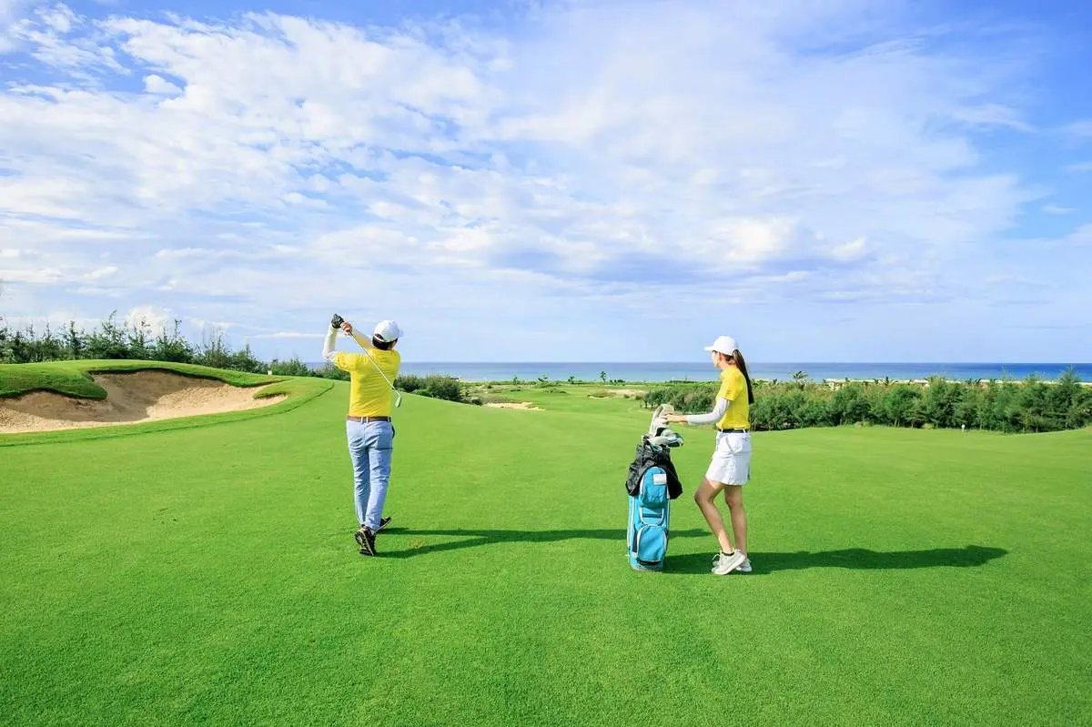 Giải tr&iacute; tại S&acirc;n golf FLC Quảng B&igrave;nh lớn nhất Đ&ocirc;ng Nam &Aacute; 6