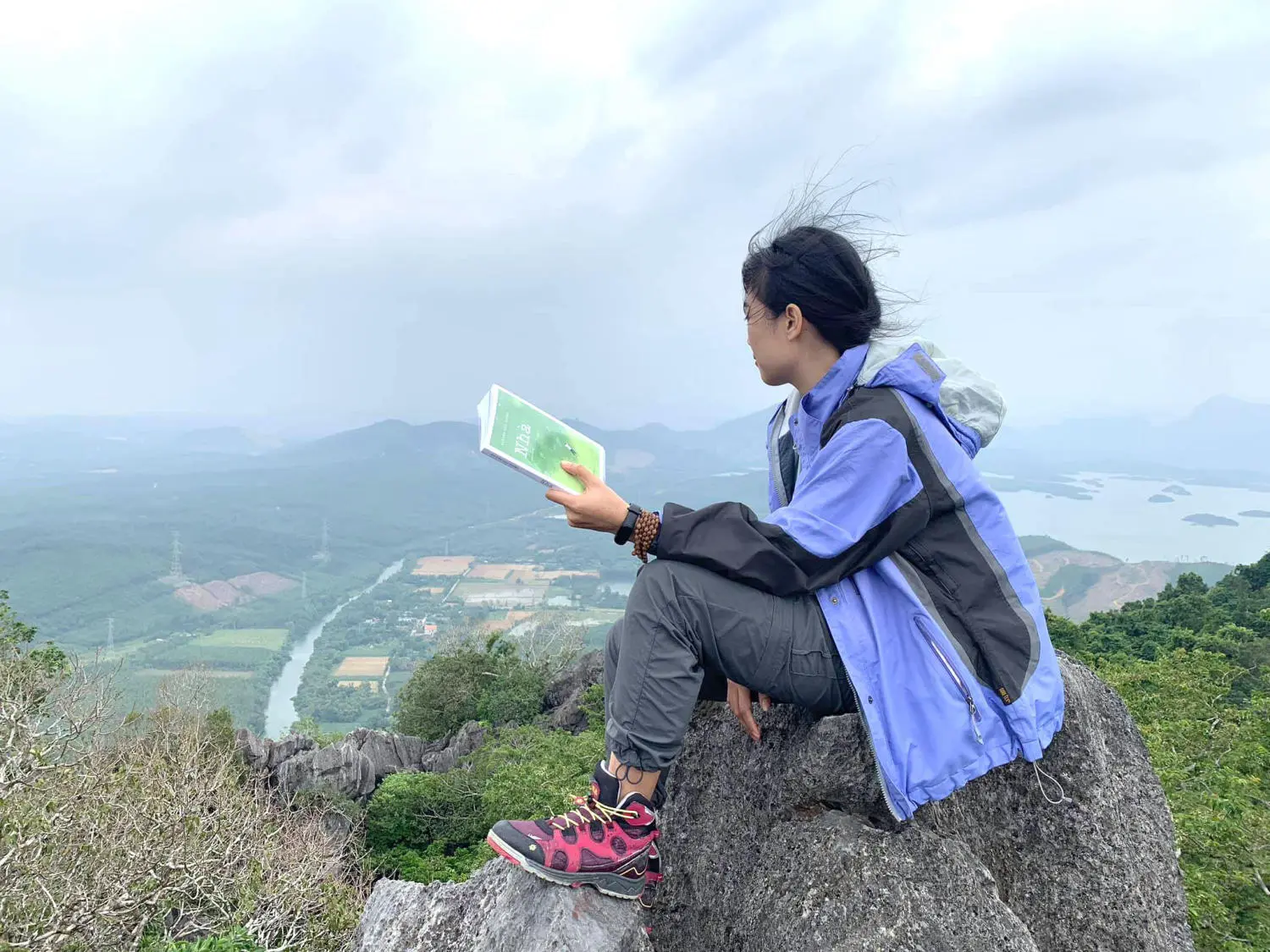 Kh&aacute;m ph&aacute; N&uacute;i Thần Đinh Quảng B&igrave;nh linh thi&ecirc;ng c&oacute; g&igrave; đặc sắc 6