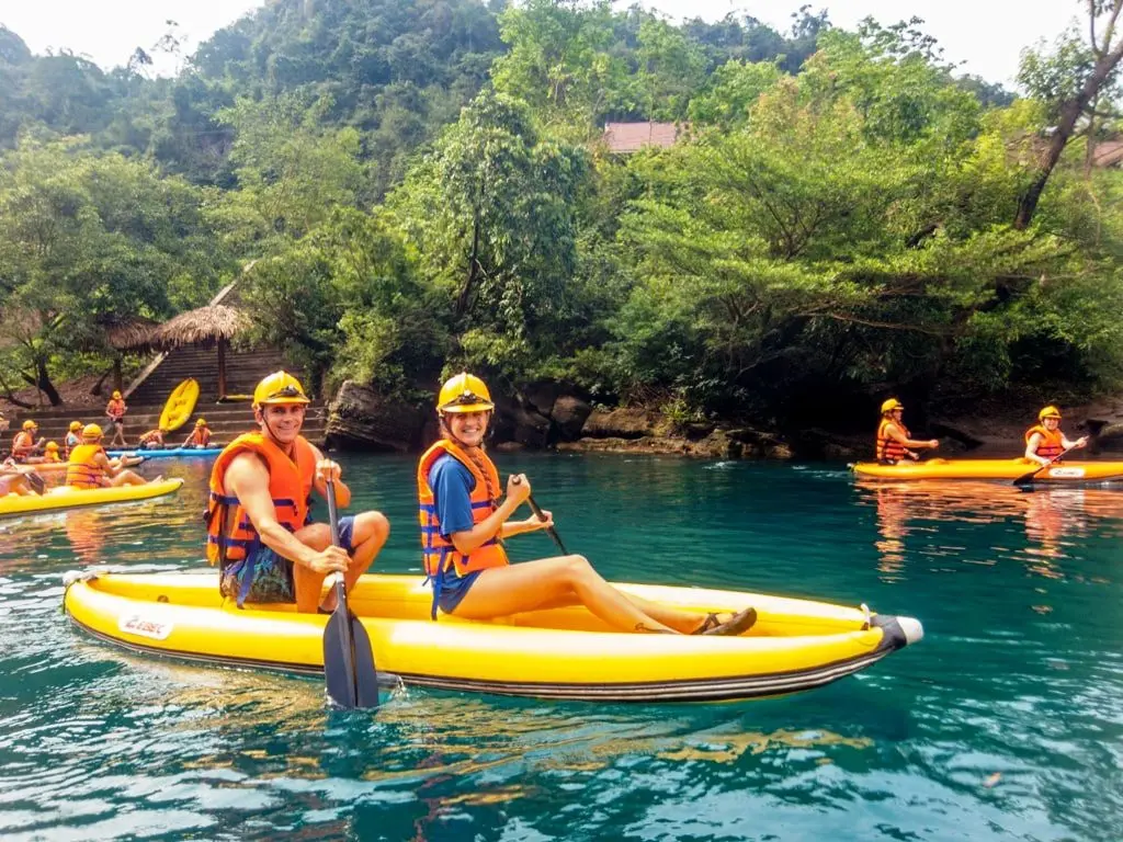 Kh&aacute;m ph&aacute; S&ocirc;ng Ch&agrave;y - Hang Tối Quảng B&igrave;nh từ A đến Z 4