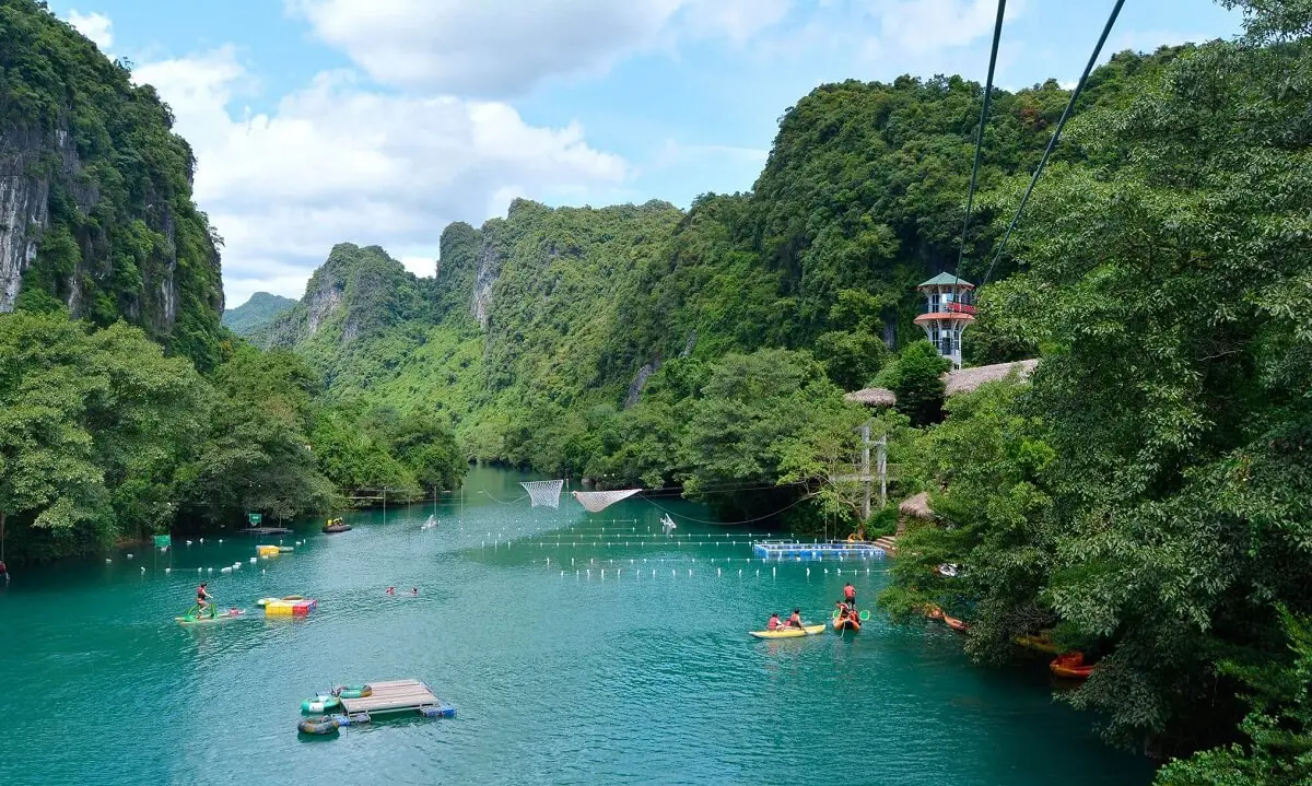 Kh&aacute;m ph&aacute; S&ocirc;ng Ch&agrave;y - Hang Tối Quảng B&igrave;nh từ A đến Z 2