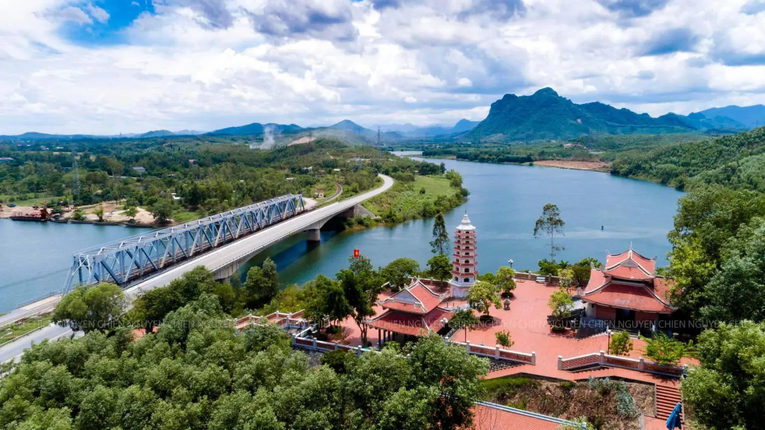 Kh&aacute;m ph&aacute; S&ocirc;ng Long Đại Quảng B&igrave;nh c&ugrave;ng những trải nghiệm v&ocirc; c&ugrave;ng th&uacute; vị 2