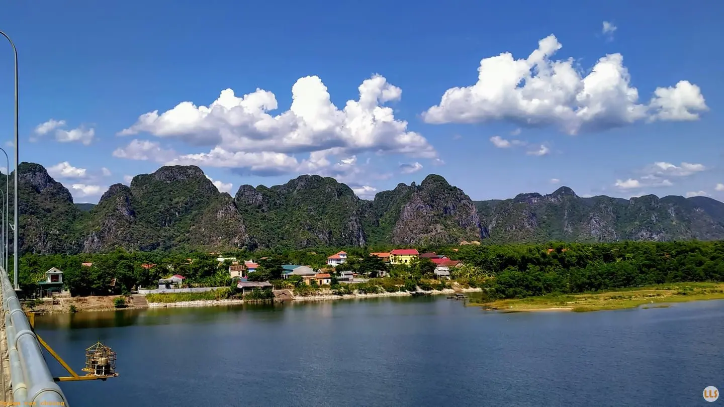 L&agrave;ng Lệ Sơn Quảng B&igrave;nh v&agrave; vẻ đẹp thi&ecirc;n nhi&ecirc;n h&ugrave;ng vĩ 5
