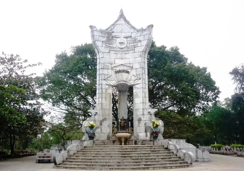 Về thăm Đền Tưởng niệm Liệt sỹ Trường Sơn Quảng B&igrave;nh 6