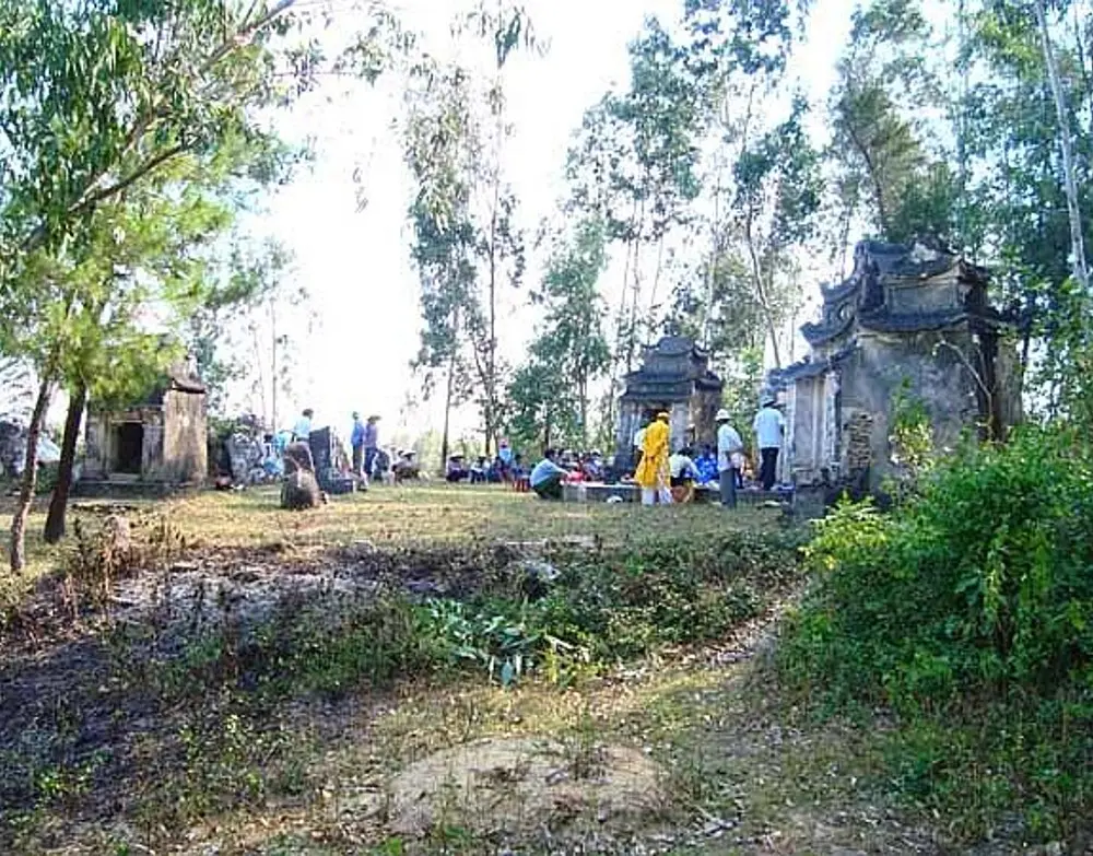 Ghé thăm Miếu Nam Lãnh Quảng Bình chiêm ngưỡng kiến trúc linh thiêng