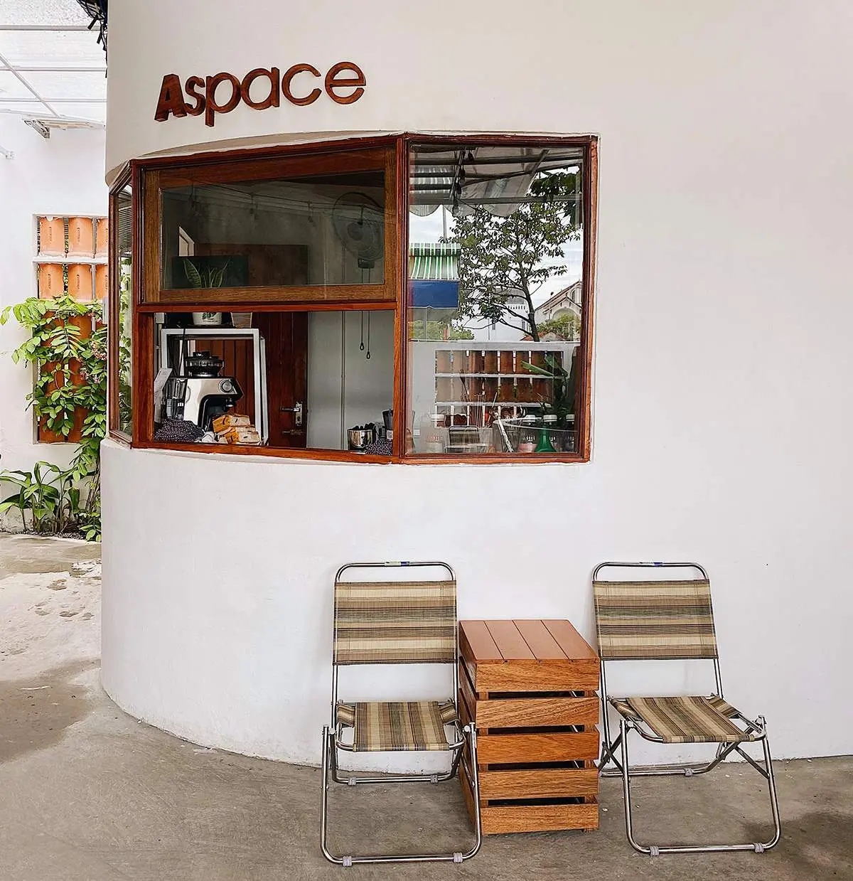 Aspace Caf&eacute; Quảng B&igrave;nh v&agrave; kh&ocirc;ng gian retro đầy ấn tượng 3