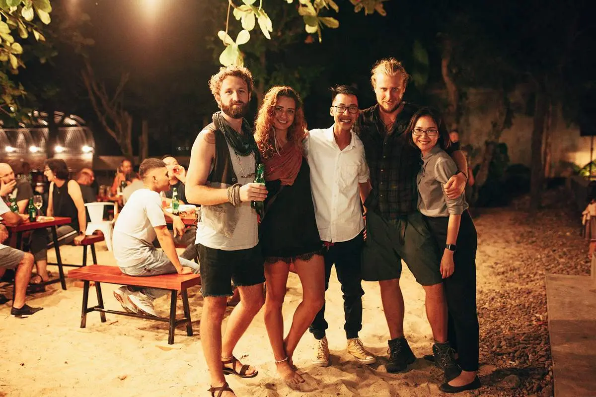 Buffalo Beach Bar Quảng Bình với không gian cực chill trên bãi biển Nhật Lệ 4