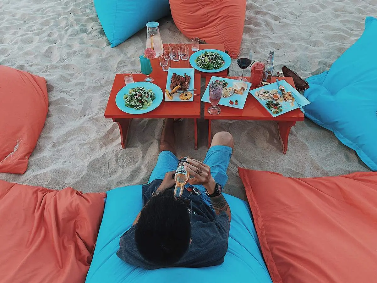 Buffalo Beach Bar Quảng Bình với không gian cực chill trên bãi biển Nhật Lệ 7