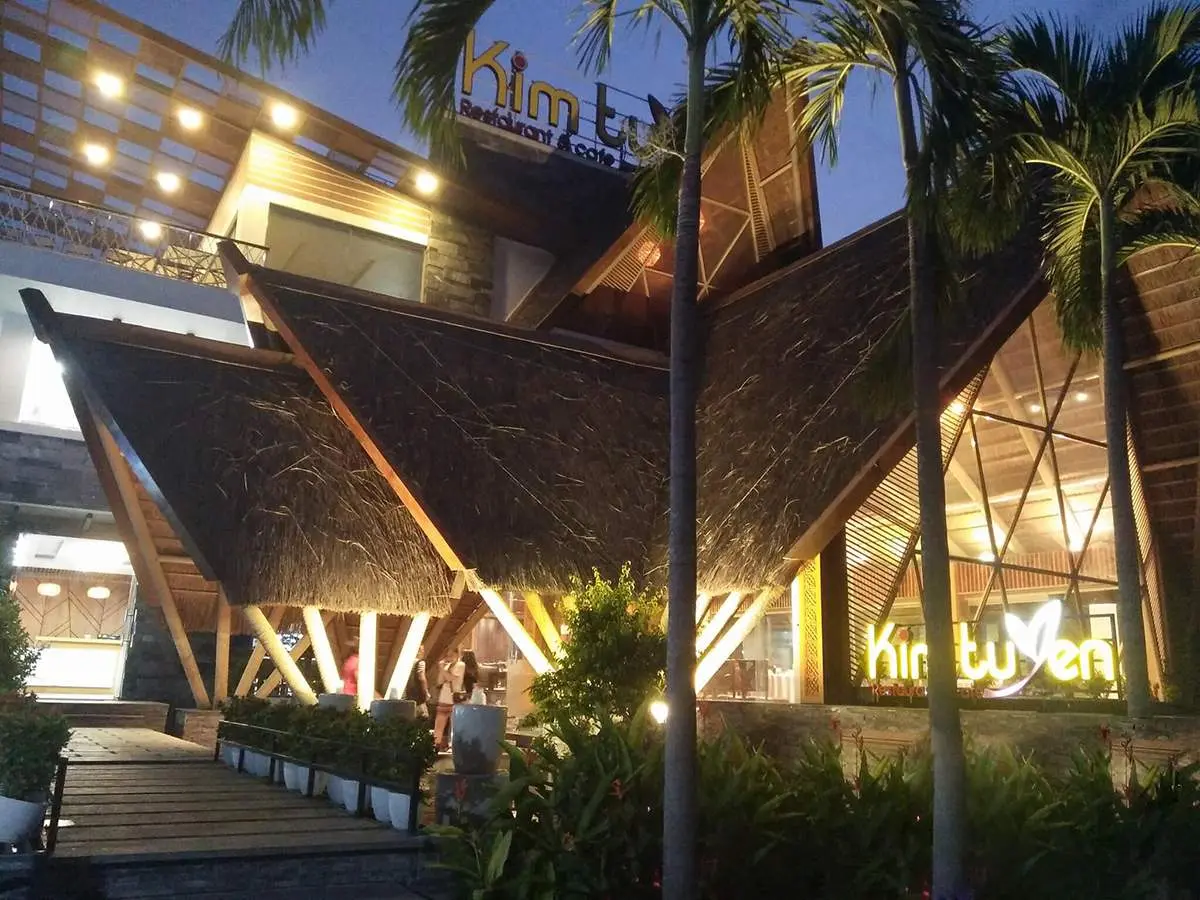 Gh&eacute; Kim Tuyến Restaurant tận hưởng kh&ocirc;ng gian ẩm thực sang trọng, tinh tế 2