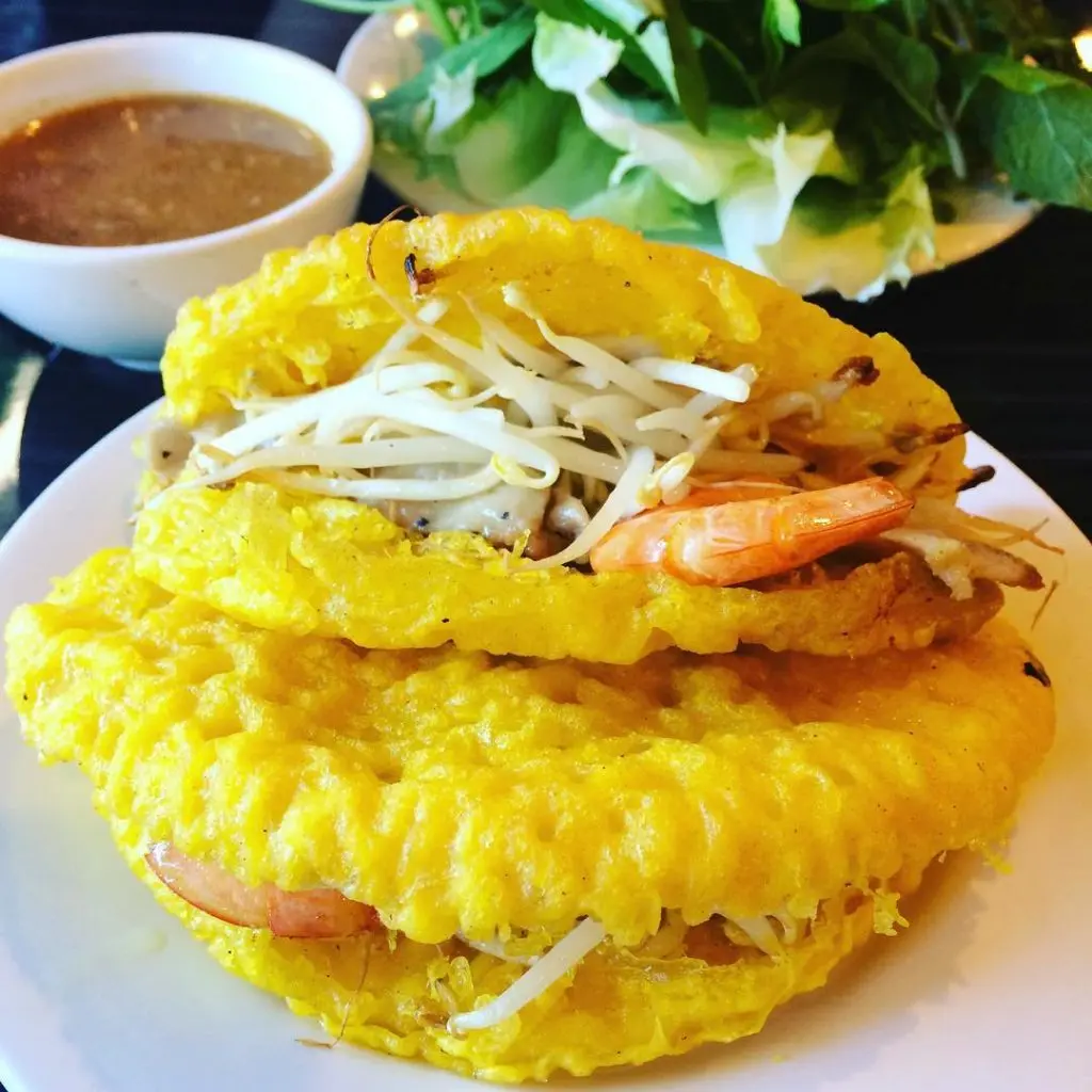 Kh&aacute;m ph&aacute; h&agrave;ng loạt địa điểm ăn vặt Quảng B&igrave;nh c&ugrave;ng MIA.vn 9
