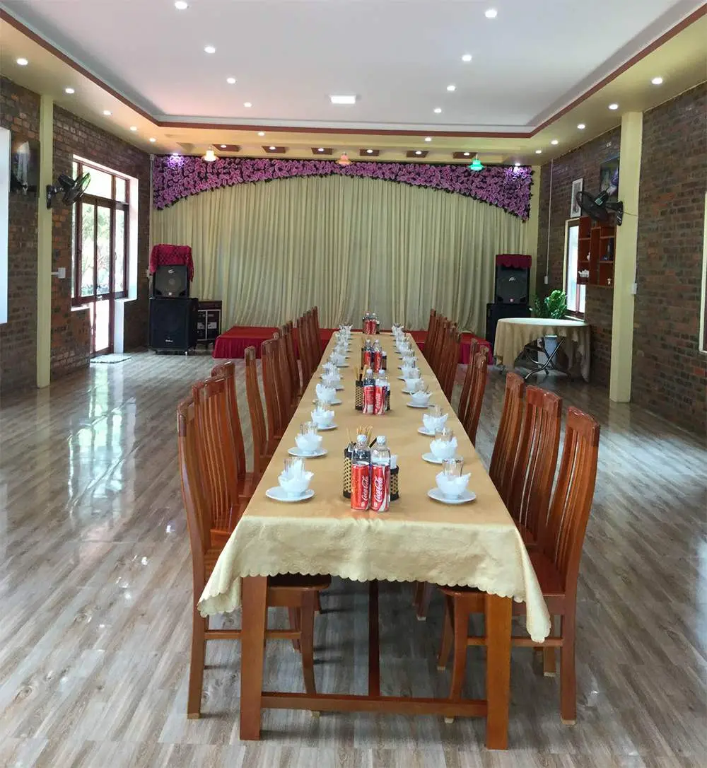 Lưu ngay những địa điểm ăn hải sản Quảng B&igrave;nh thơm ngon, hấp dẫn 11