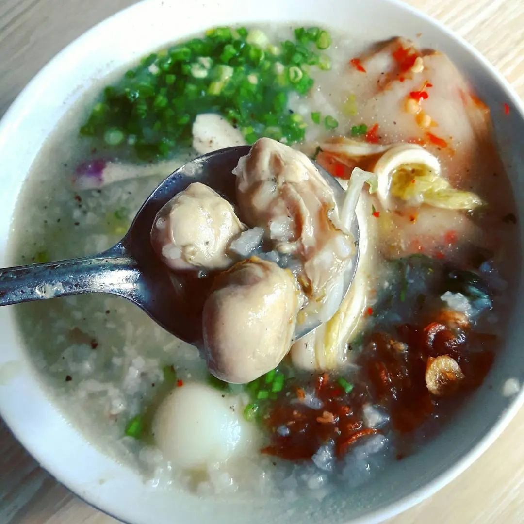 Thưởng thức Cháo hàu Quảng Bình thơm ngon lạ miệng 6