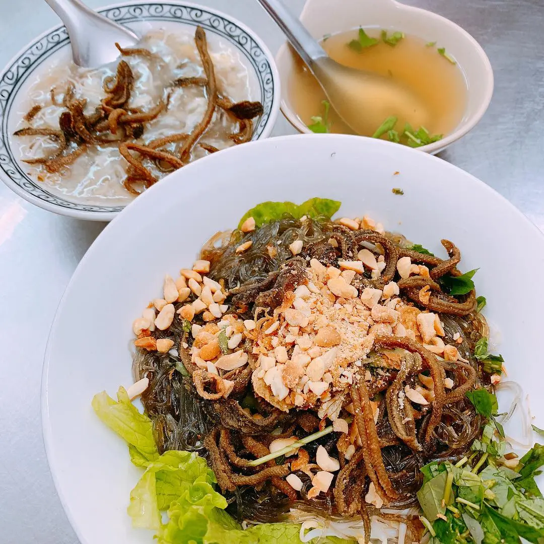 Thưởng thức Miến lươn đồng Quảng B&igrave;nh thơm ngon nức tiếng 4