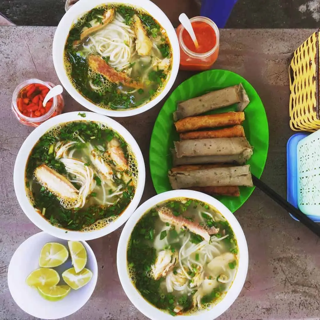 Top 10 Qu&aacute;n ch&aacute;o canh Quảng B&igrave;nh gi&aacute; rẻ hấp dẫn bạn kh&ocirc;ng n&ecirc;n bỏ qua 3
