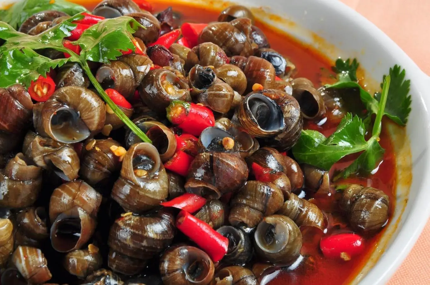 Ốc chiên Quảng Bình, tưởng lạ mà lại quen