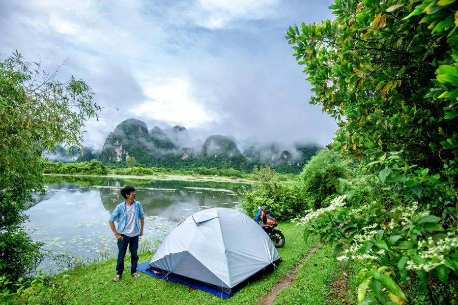 Cắm trại b&ecirc;n Hồ Y&ecirc;n Ph&uacute; chi&ecirc;m ngưỡng bức tranh sơn thủy hữu t&igrave;nh 7