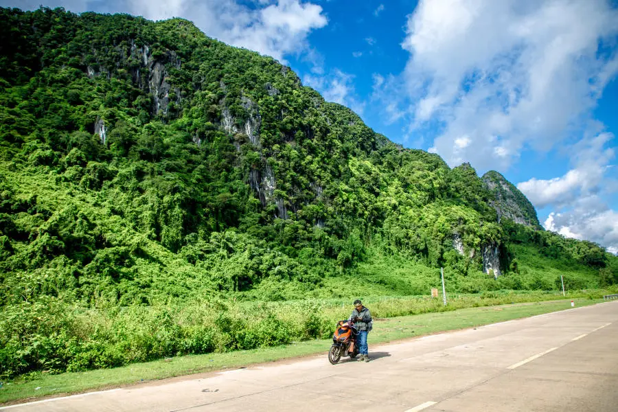 Cắm trại b&ecirc;n Hồ Y&ecirc;n Ph&uacute; chi&ecirc;m ngưỡng bức tranh sơn thủy hữu t&igrave;nh 4