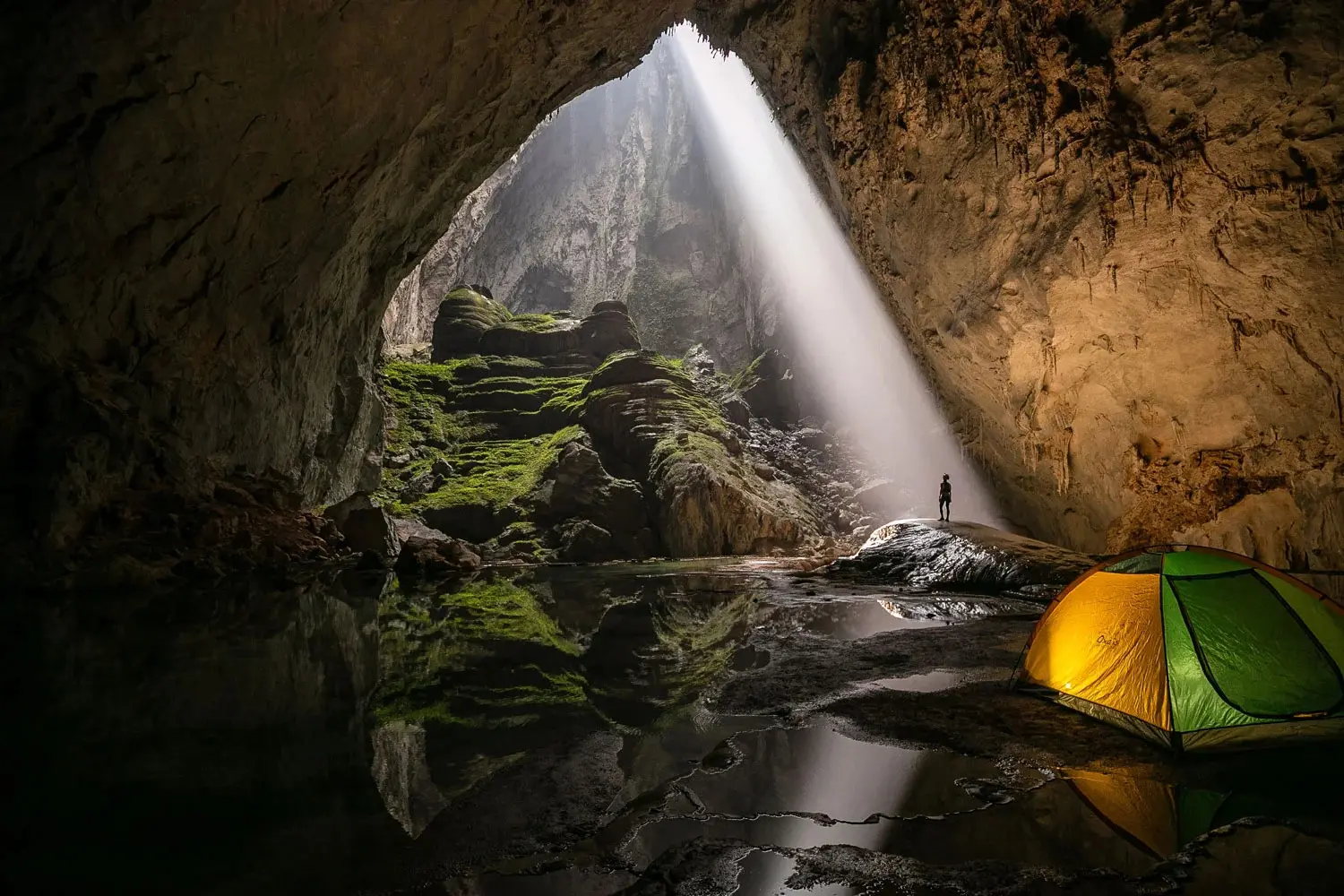 Chia sẻ kinh nghiệm trekking, camping hang động Quảng B&igrave;nh an to&agrave;n nhất 9