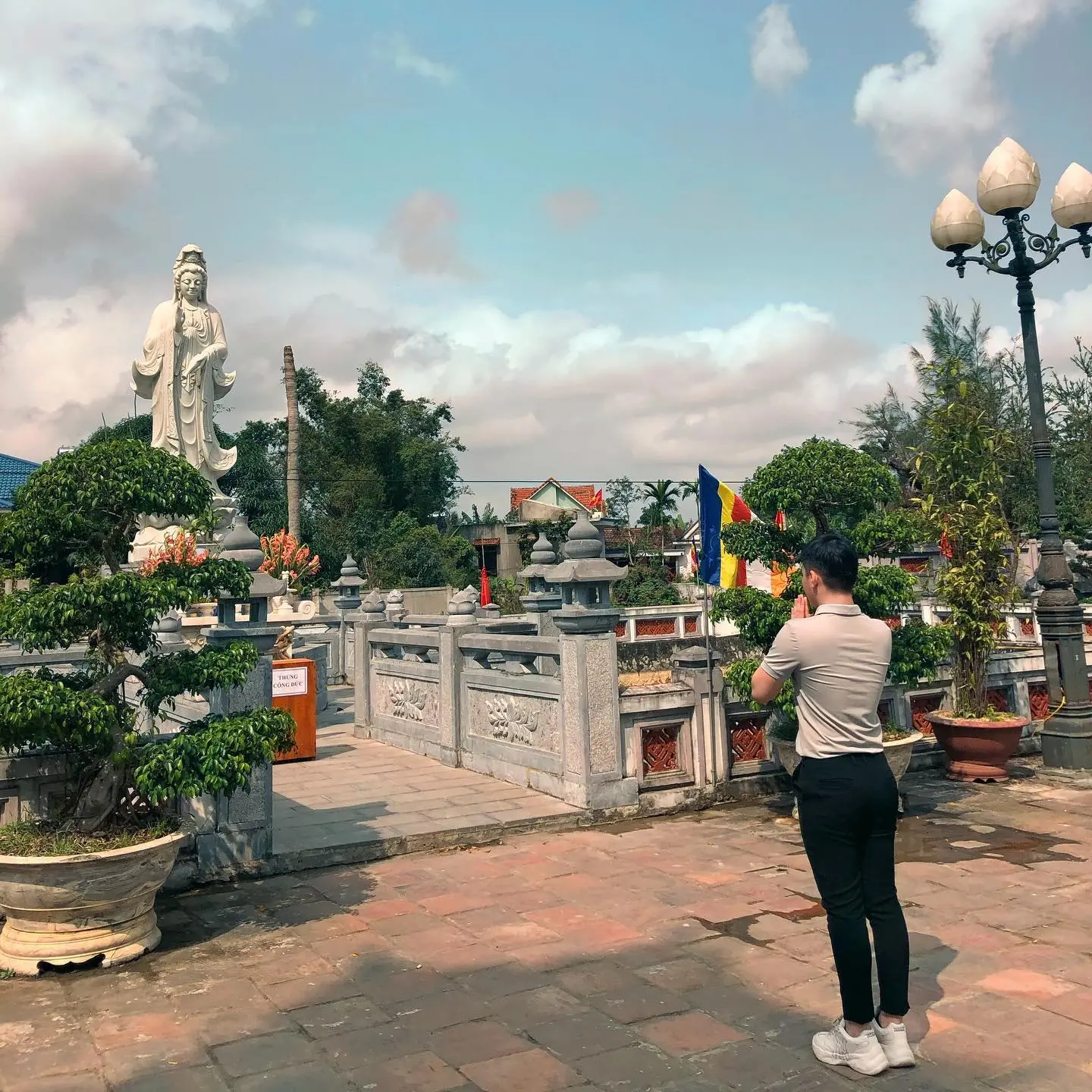 Đi du lịch Quảng B&igrave;nh th&igrave; n&ecirc;n mặc g&igrave; để kh&ocirc;ng bị 'lạc quẻ' 6