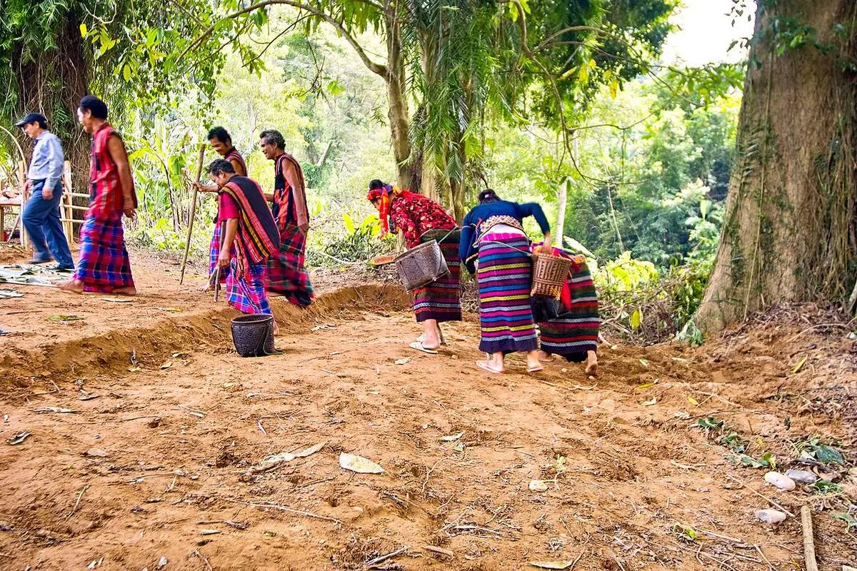 Kh&aacute;m ph&aacute; hang &Eacute;n L&agrave;n Quảng B&igrave;nh v&agrave;o m&ugrave;a xu&acirc;n c&oacute; g&igrave; th&uacute; vị 4