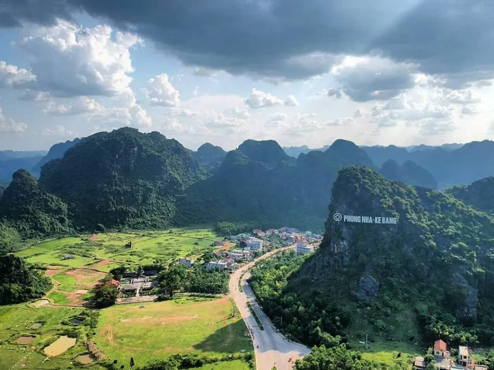 Gợi &yacute; Lịch tr&igrave;nh Quảng B&igrave;nh 4N3Đ khởi h&agrave;nh từ S&agrave;i G&ograve;n 6