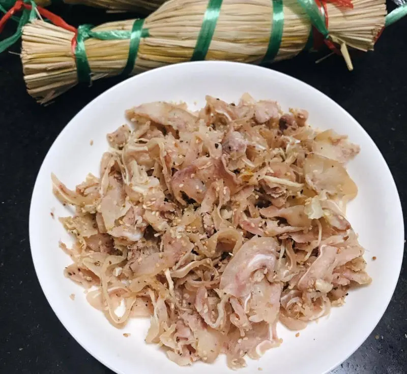 M&ecirc; mẩn m&oacute;n đặc sản tr&eacute; B&igrave;nh Định độc đ&aacute;o, lạ miệng 2