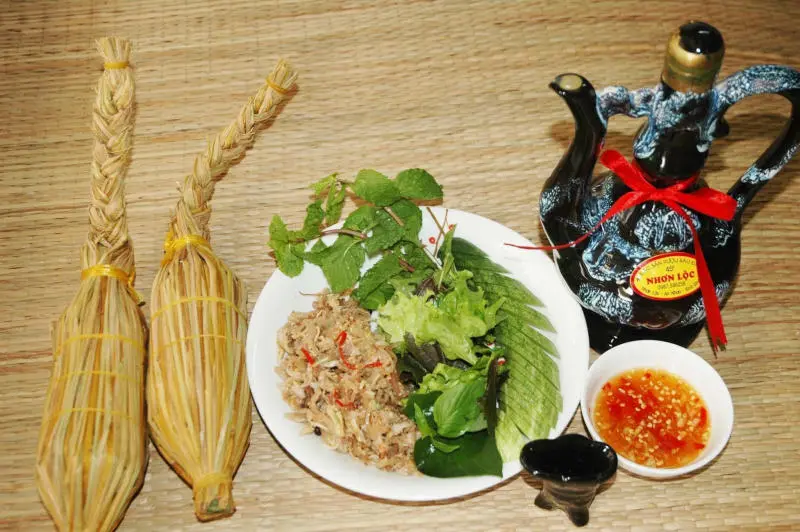 M&ecirc; mẩn m&oacute;n đặc sản tr&eacute; B&igrave;nh Định độc đ&aacute;o, lạ miệng 7