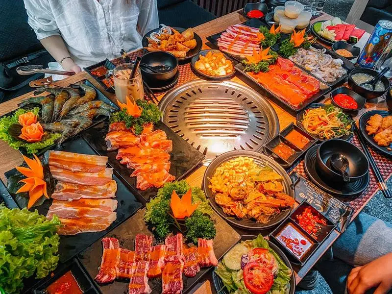 Phá đảo ẩm thực tại top 5 nhà hàng buffet Quy Nhơn ngon hết nấc 4